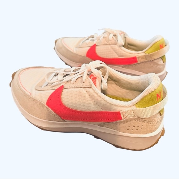 NIKE Waffle Debut Sneakers | Size 9 | White/Hot Punch-Bright C - Picture 6 of 9